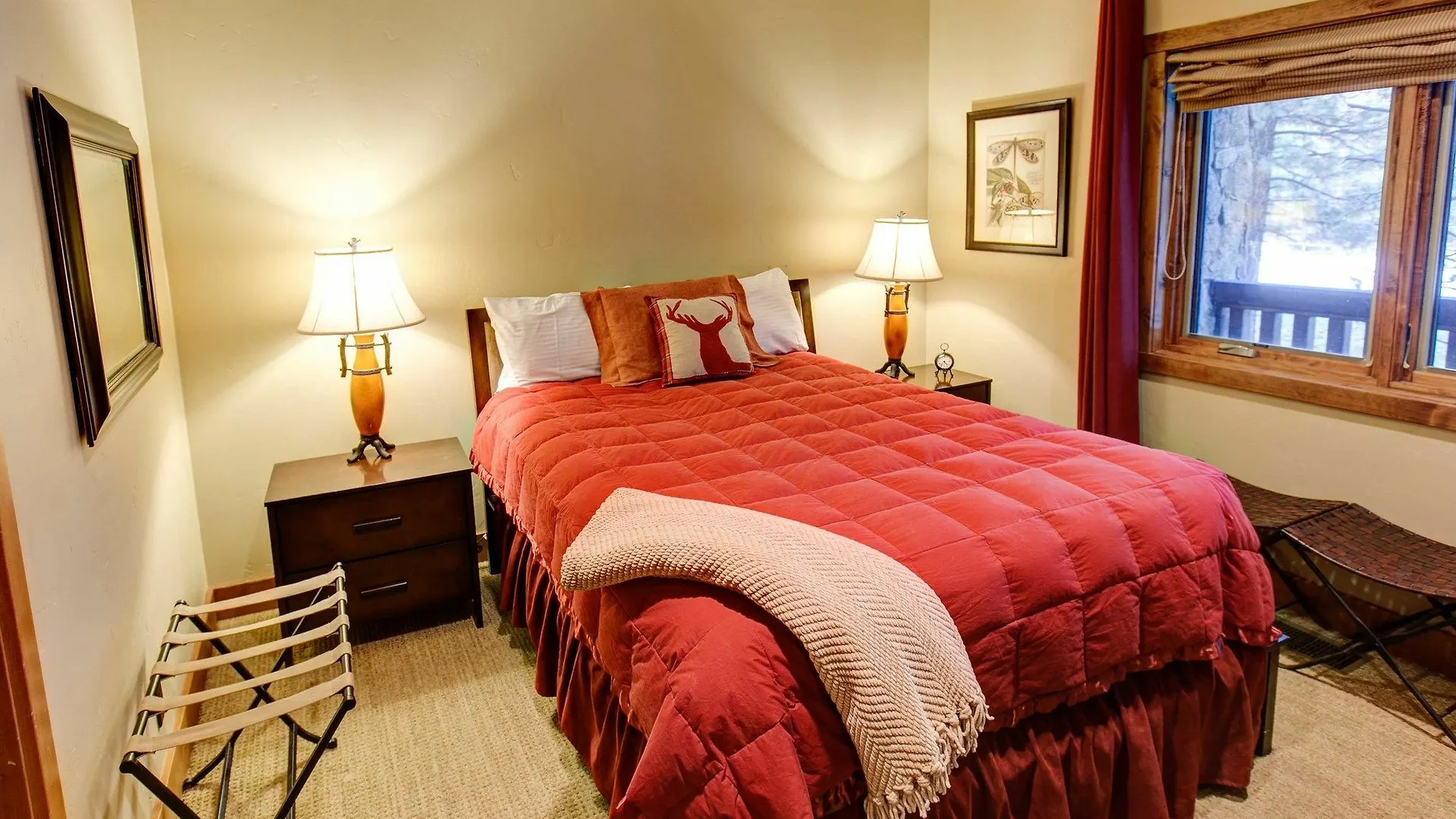 Stonegate 10 - Remodeled 4 Bedroom Home With Loft & Hot Tub Mammoth Lakes 4*,